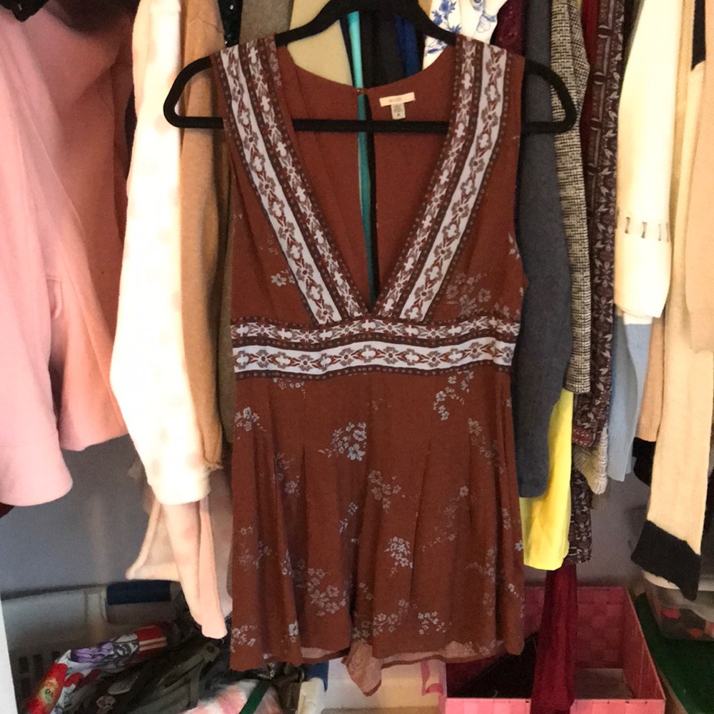 URBAN OUTFITTERS ROMPER brown floral